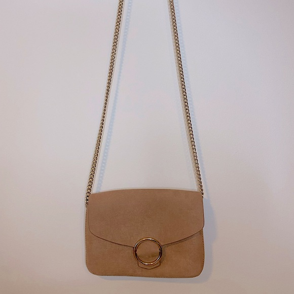 Blush Pink Shoulder Bag with Gold Chain - Picture 2 of 5